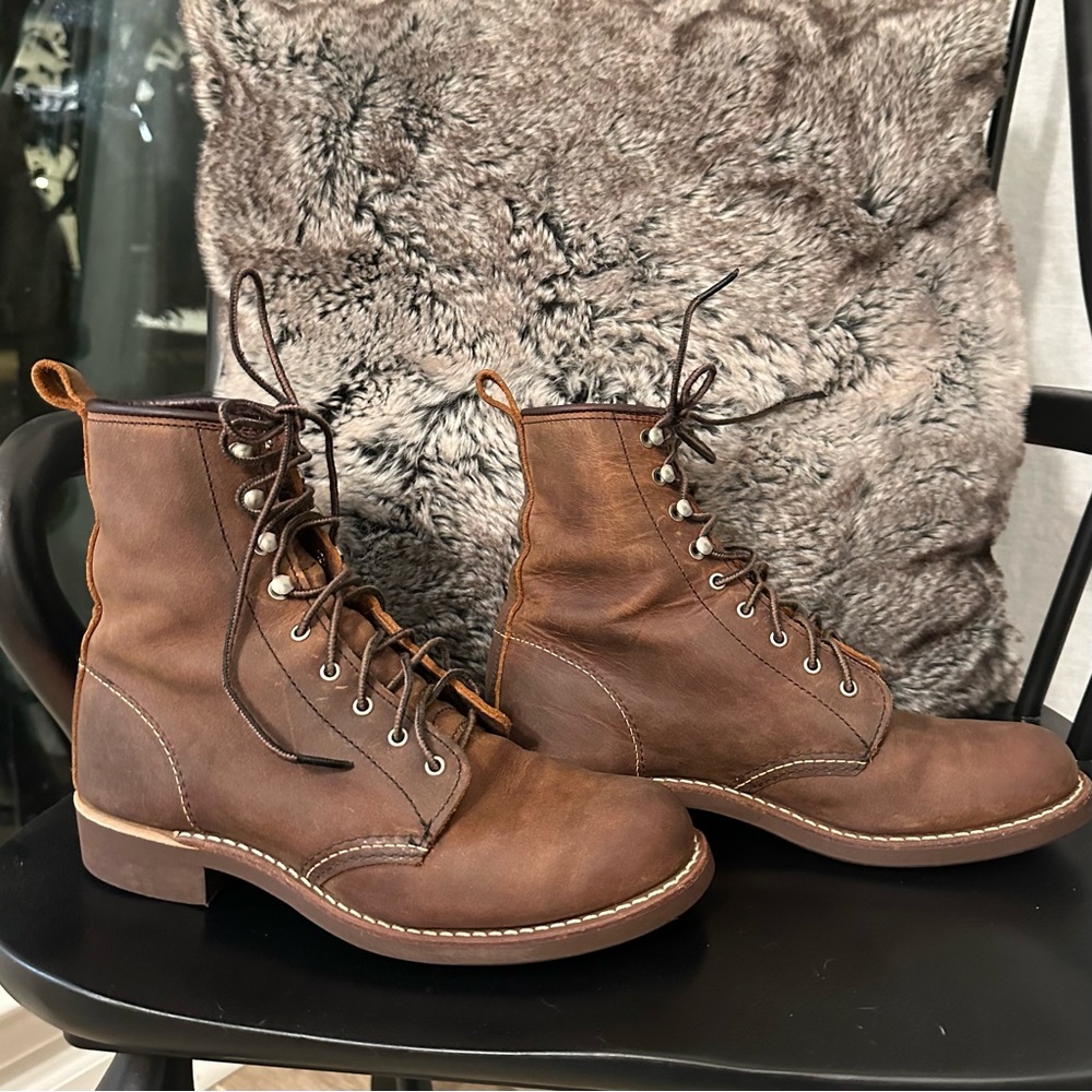 Red Wing Shoes Brown Lace Up Boots - Picture 6 of 11